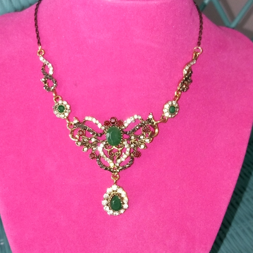 New Victorian Necklace - Picture 3 of 4